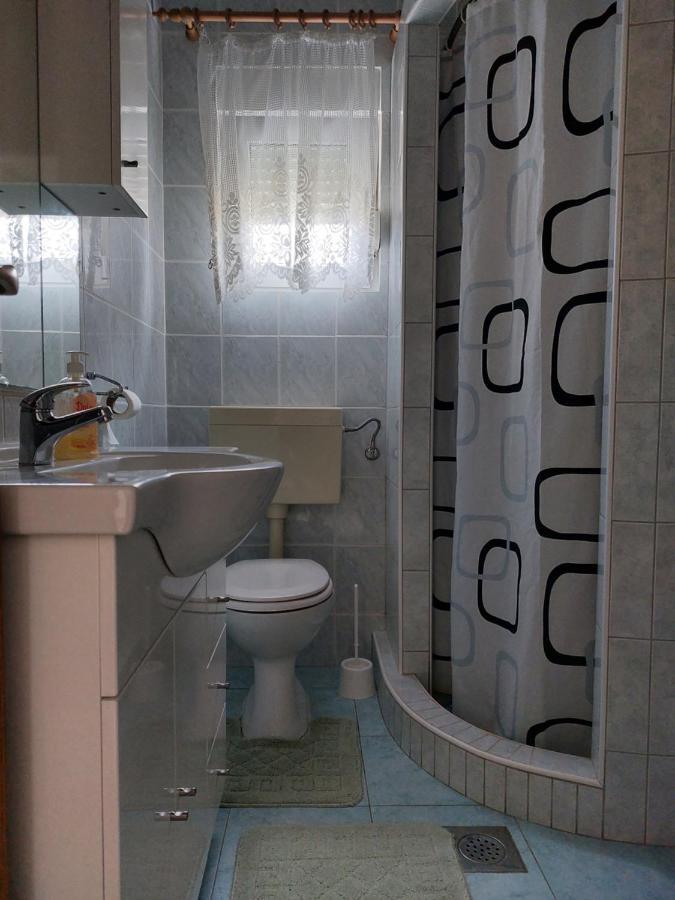 Apartman Nardi Vir Exterior foto
